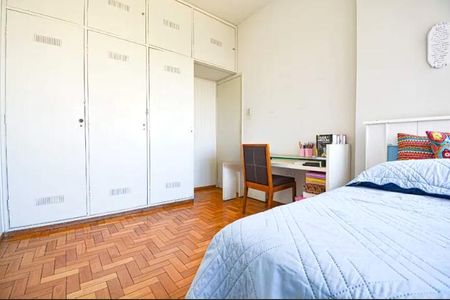 Apartamento à venda com 120m², 3 quartos e sem vaga