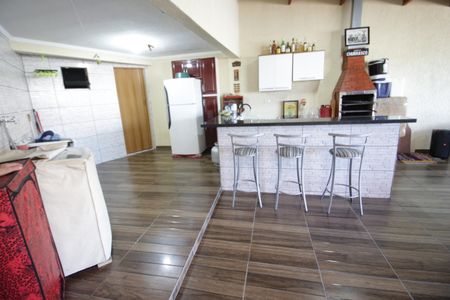 Casa à venda com 266m², 3 quartos e 1 vagaChurrasqueira