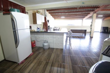 Casa à venda com 266m², 3 quartos e 1 vagaÁrea de Serviço