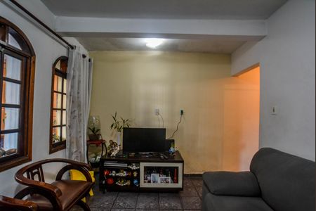 Casa à venda com 95m², 2 quartos e 1 vagaSala
