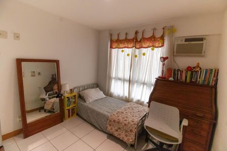 Apartamento à venda com 80m², 2 quartos e 1 vaga Apartamento à venda com 80m², 2 quartos e 1 vagaQuarto