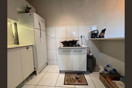 Apartamento à venda com 48m², 2 quartos e 1 vaga Apartamento à venda com 48m², 2 quartos e 1 vagaCozinha e Área de Serviço