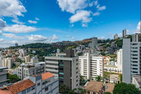 Apartamento à venda com 160m², 4 quartos e 3 vagasVista Varanda