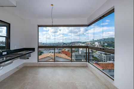 Apartamento à venda com 160m², 4 quartos e 3 vagasVaranda