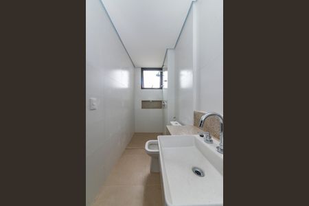 Apartamento à venda com 160m², 4 quartos e 3 vagasBanheiro da Suíte 2