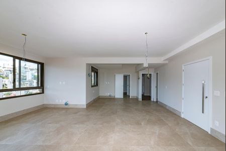 Apartamento à venda com 160m², 4 quartos e 3 vagasSala