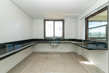 Apartamento à venda com 160m², 4 quartos e 3 vagasCozinha