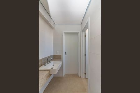 Apartamento à venda com 160m², 4 quartos e 3 vagasBanheiro Social 