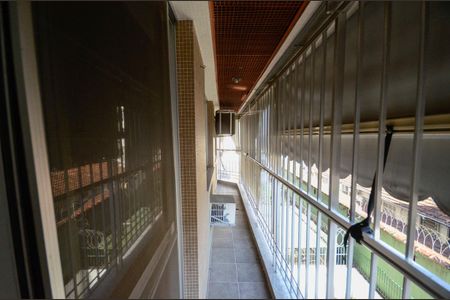 Apartamento para alugar com 83m², 2 quartos e 1 vaga Apartamento para alugar com 83m², 2 quartos e 1 vagaSala