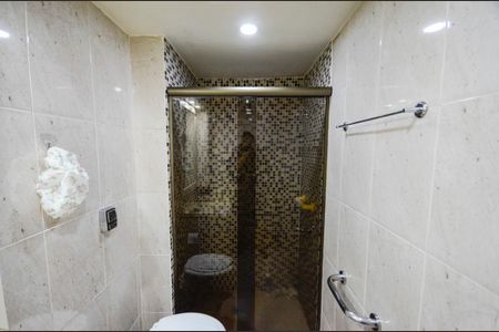 Apartamento para alugar com 83m², 2 quartos e 1 vaga Apartamento para alugar com 83m², 2 quartos e 1 vagaBanheiro da Suíte