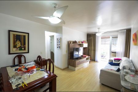 Apartamento para alugar com 83m², 2 quartos e 1 vaga Apartamento para alugar com 83m², 2 quartos e 1 vagaSala