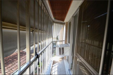 Apartamento para alugar com 83m², 2 quartos e 1 vaga Apartamento para alugar com 83m², 2 quartos e 1 vagaSala