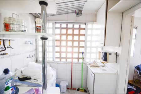 Apartamento para alugar com 83m², 2 quartos e 1 vaga Apartamento para alugar com 83m², 2 quartos e 1 vagaÁrea de Serviço