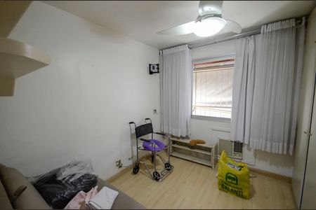 Apartamento para alugar com 83m², 2 quartos e 1 vaga Apartamento para alugar com 83m², 2 quartos e 1 vagaQuarto
