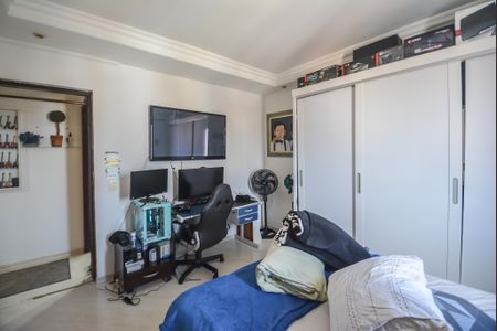 Apartamento à venda com 95m², 3 quartos e 2 vagasQuarto 2