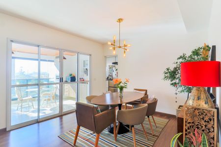 Apartamento à venda com 105m², 3 quartos e 2 vagasSala