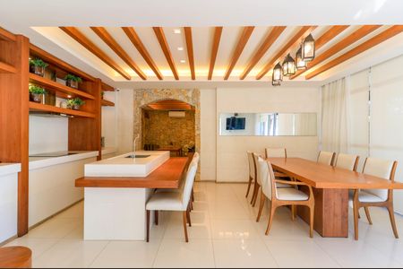 Apartamento à venda com 105m², 3 quartos e 2 vagasÁrea comum - Salão de festas