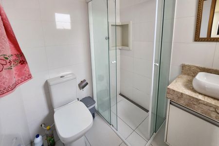 Apartamento para alugar com 80m², 2 quartos e sem vagaBanheiro da Suíte