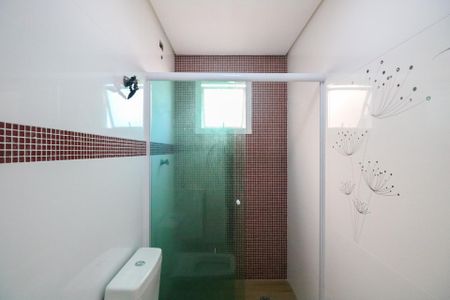 Apartamento à venda com 86m², 2 quartos e 1 vaga Apartamento à venda com 86m², 2 quartos e 1 vagaBanheiro da Suíte