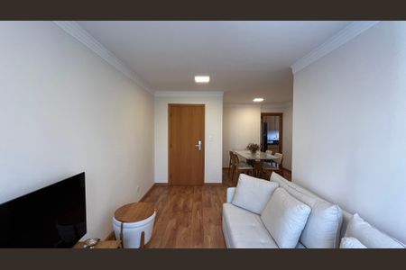Apartamento à venda com 70m², 2 quartos e 1 vaga Apartamento à venda com 70m², 2 quartos e 1 vagaSala