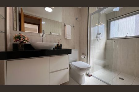 Apartamento à venda com 70m², 2 quartos e 1 vaga Apartamento à venda com 70m², 2 quartos e 1 vagaBanheiro