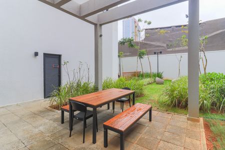 Studio à venda com 28m², 1 quarto e sem vaga Studio à venda com 28m², 1 quarto e sem vagaÁrea comum - Churrasqueira