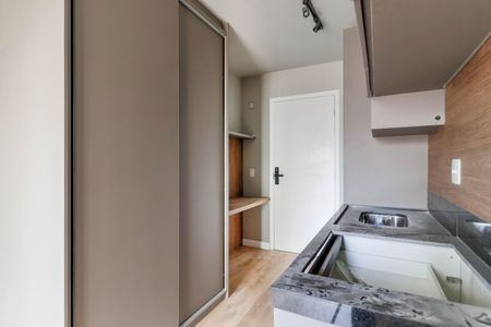Studio à venda com 28m², 1 quarto e sem vaga Studio à venda com 28m², 1 quarto e sem vagaCozinha