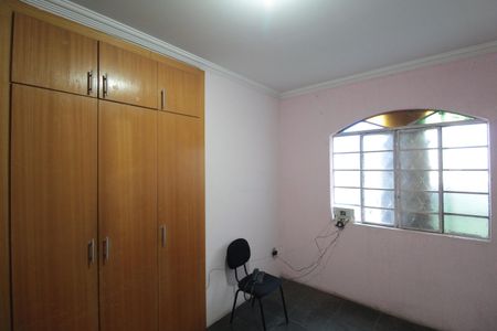 Casa à venda com 516m², 5 quartos e 5 vagasCasa 2 | Quarto