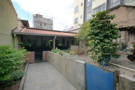 Casa à venda com 400m², 4 quartos e 6 vagasQuintal