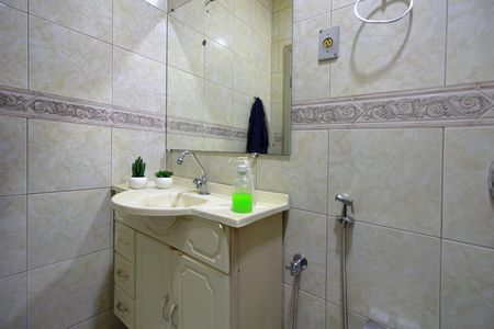 Casa à venda com 400m², 4 quartos e 6 vagasBanheiro Social