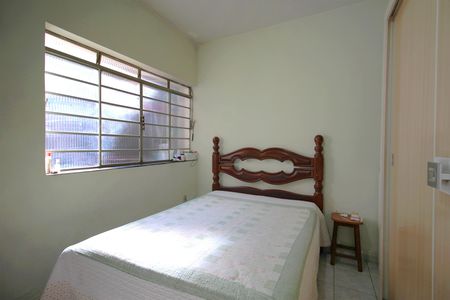 Casa à venda com 400m², 4 quartos e 6 vagasQuarto 2