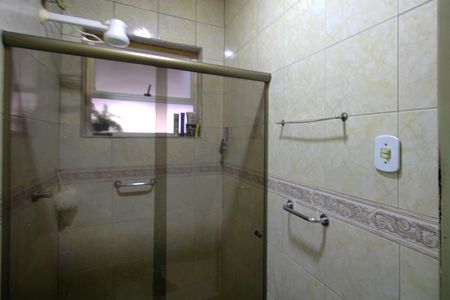 Casa à venda com 400m², 4 quartos e 6 vagasBanheiro Social