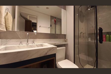 Apartamento à venda com 107m², 3 quartos e 2 vagasBanheiro da Suíte 2