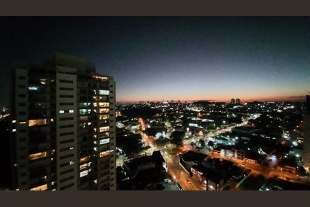 Apartamento à venda com 107m², 3 quartos e 2 vagasVista da Suíte 1