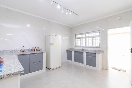 Casa à venda com 120m², 4 quartos e 4 vagasCozinha