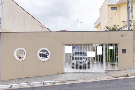 Casa à venda com 120m², 4 quartos e 4 vagasFachada