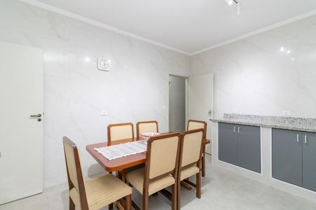 Casa à venda com 120m², 4 quartos e 4 vagasCozinha
