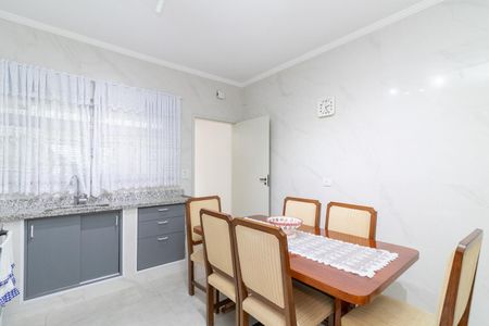 Casa à venda com 120m², 4 quartos e 4 vagasCozinha