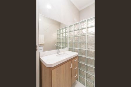 Casa à venda com 120m², 4 quartos e 4 vagasBanheiro