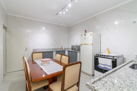 Casa à venda com 120m², 4 quartos e 4 vagasCozinha