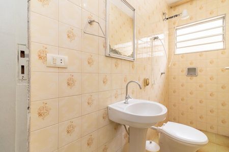 Casa à venda com 120m², 4 quartos e 4 vagasBanheiro 2