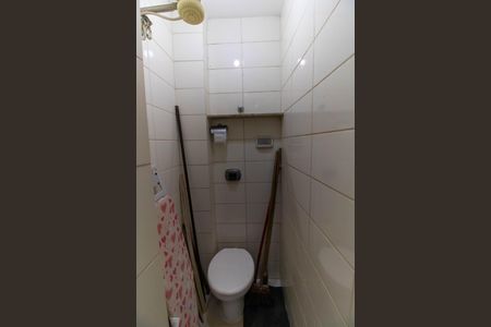 Apartamento à venda com 74m², 3 quartos e sem vagaBanheiro de serviço