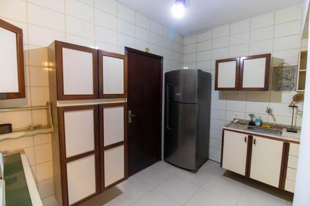 Apartamento à venda com 74m², 3 quartos e sem vagaCozinha