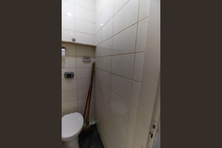 Apartamento à venda com 74m², 3 quartos e sem vagaBanheiro de serviço