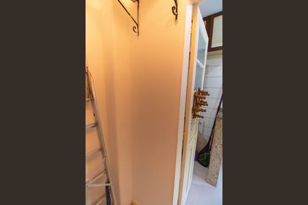 Apartamento à venda com 74m², 3 quartos e sem vagaQuarto de Serviço