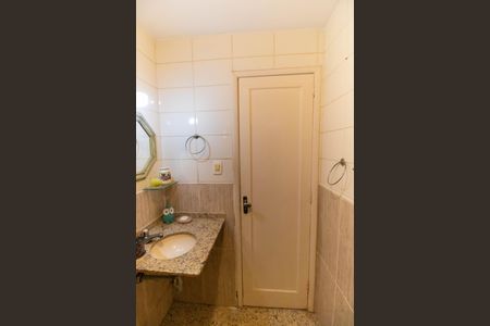 Apartamento à venda com 74m², 3 quartos e sem vagaBanheiro