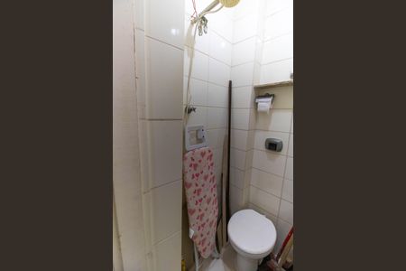 Apartamento à venda com 74m², 3 quartos e sem vagaBanheiro de serviço