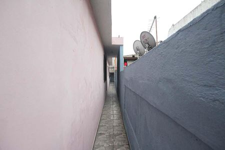 Casa à venda com 150m², 2 quartos e 1 vaga Casa à venda com 150m², 2 quartos e 1 vagaCorredor