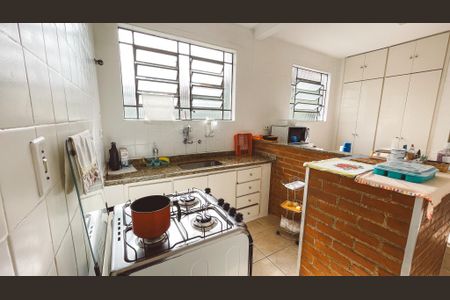 Casa à venda com 180m², 3 quartos e 2 vagasCozinha