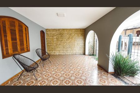 Casa à venda com 180m², 3 quartos e 2 vagasGaragem